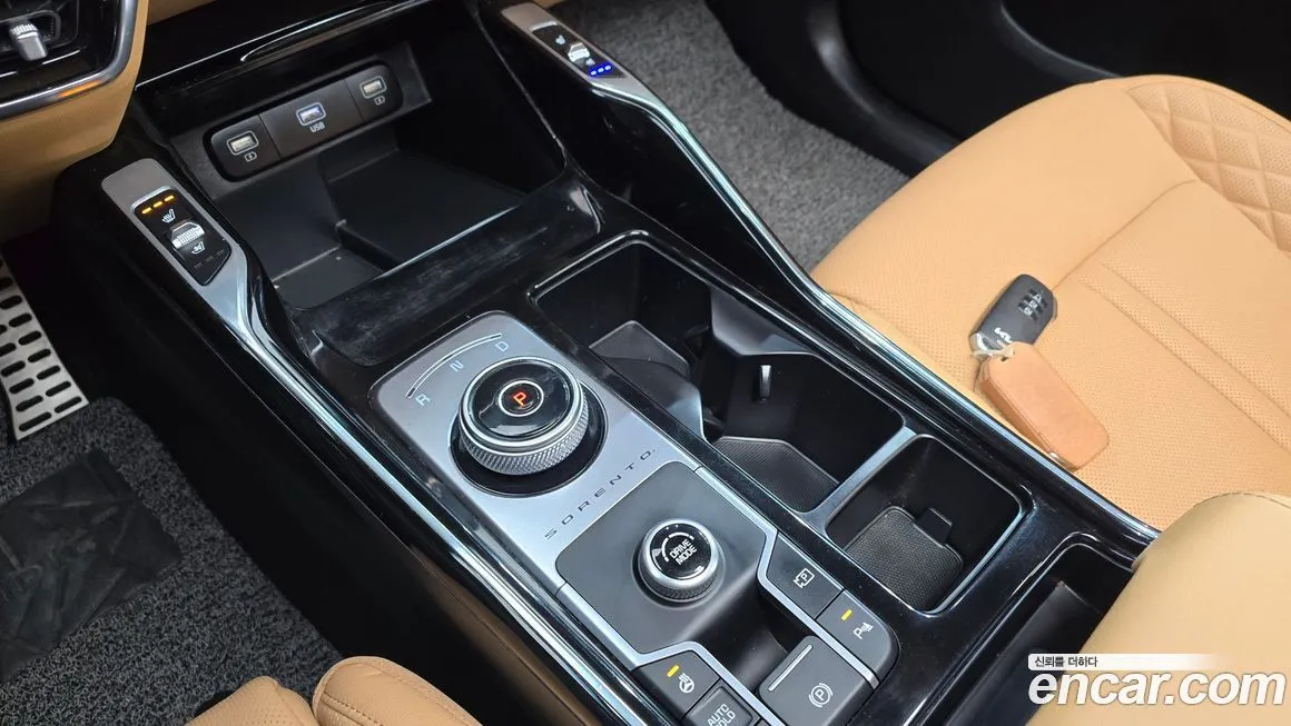 Kia Sorento — фото 9