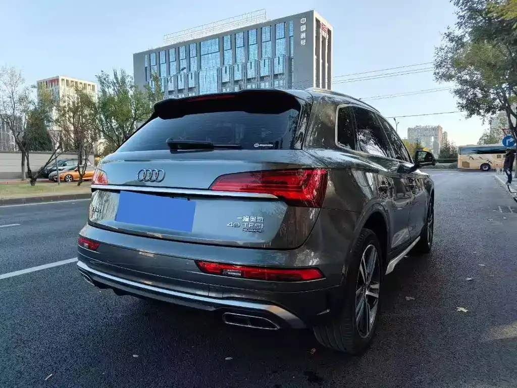 Audi Q5L 2022 из CN, фото 4