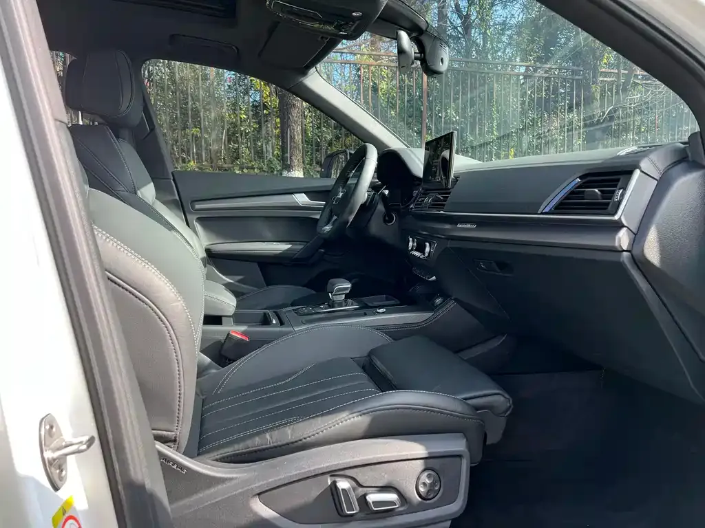 Audi Q5L 2023 из CN, фото 4