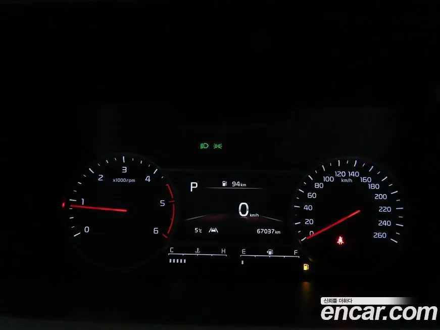Kia Sorento — фото 9