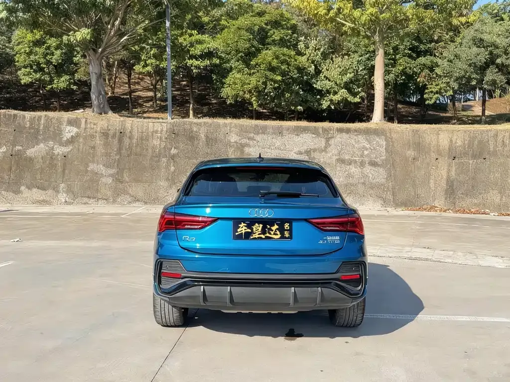 Audi Q3 Sportback 2023 из CN, фото 4