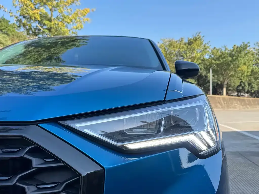 Audi Q3 Sportback 2023 из CN, фото 9