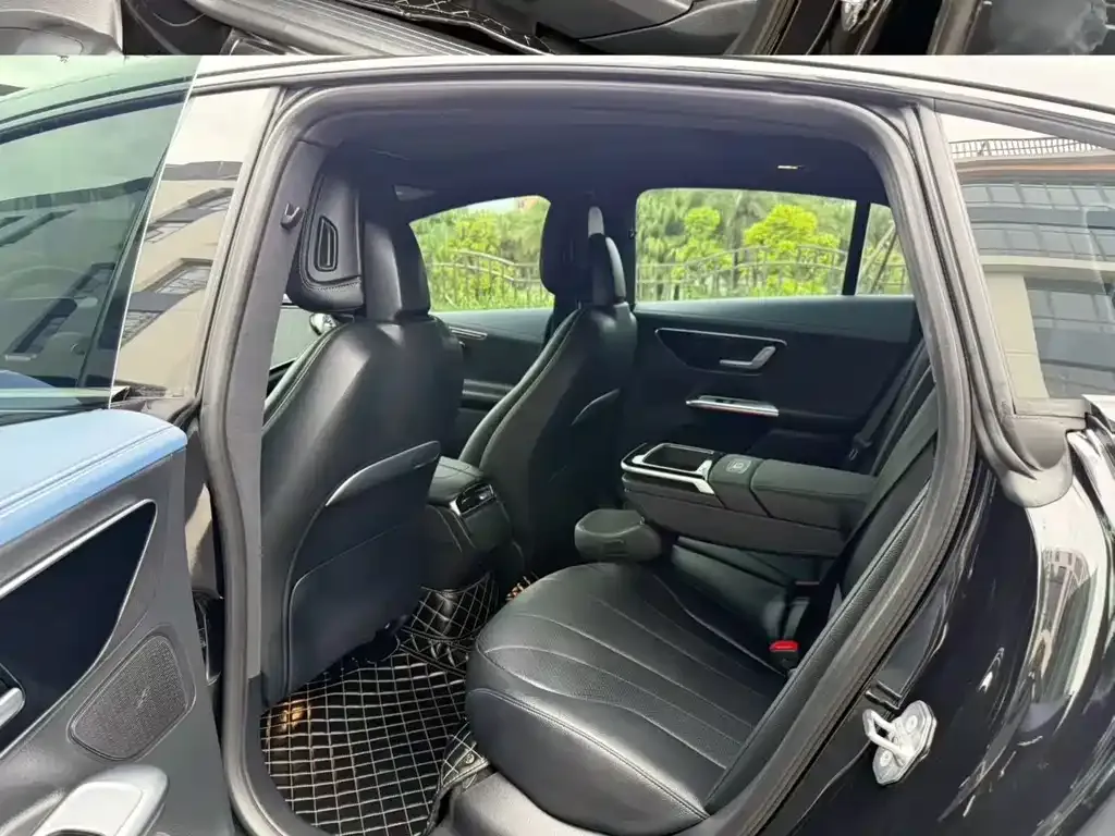 Mercedes-Benz EQE 2023 из CN, фото 4