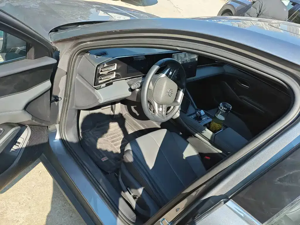 BYD Qin L 2025 из CN, фото 3