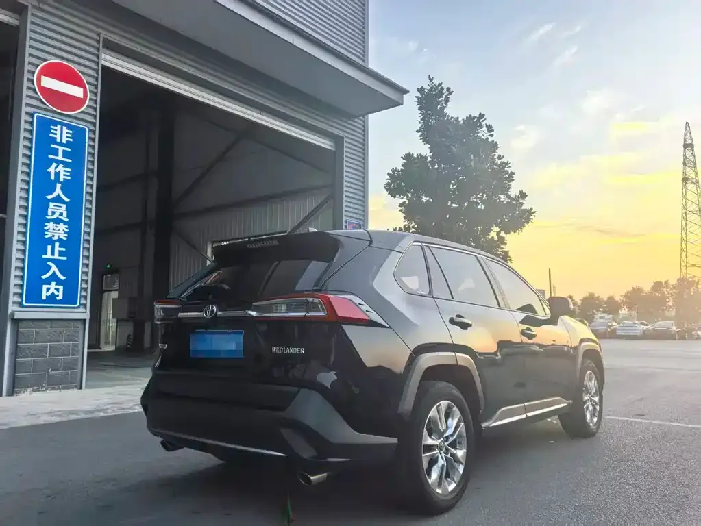 Toyota Wildlander 2021 из CN, фото 4