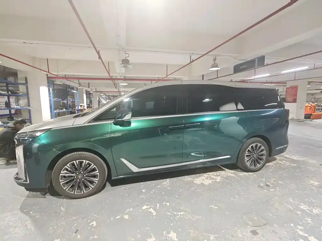 Buick GL8 2025 из CN, фото 3