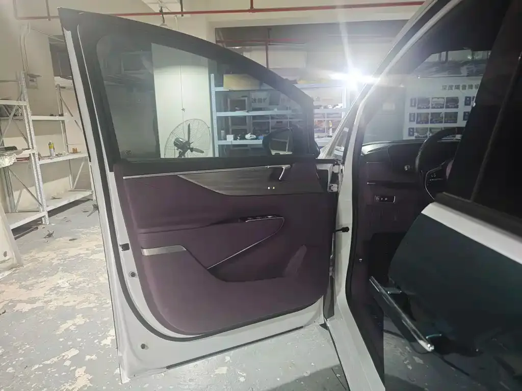 Buick GL8 2025 из CN, фото 8