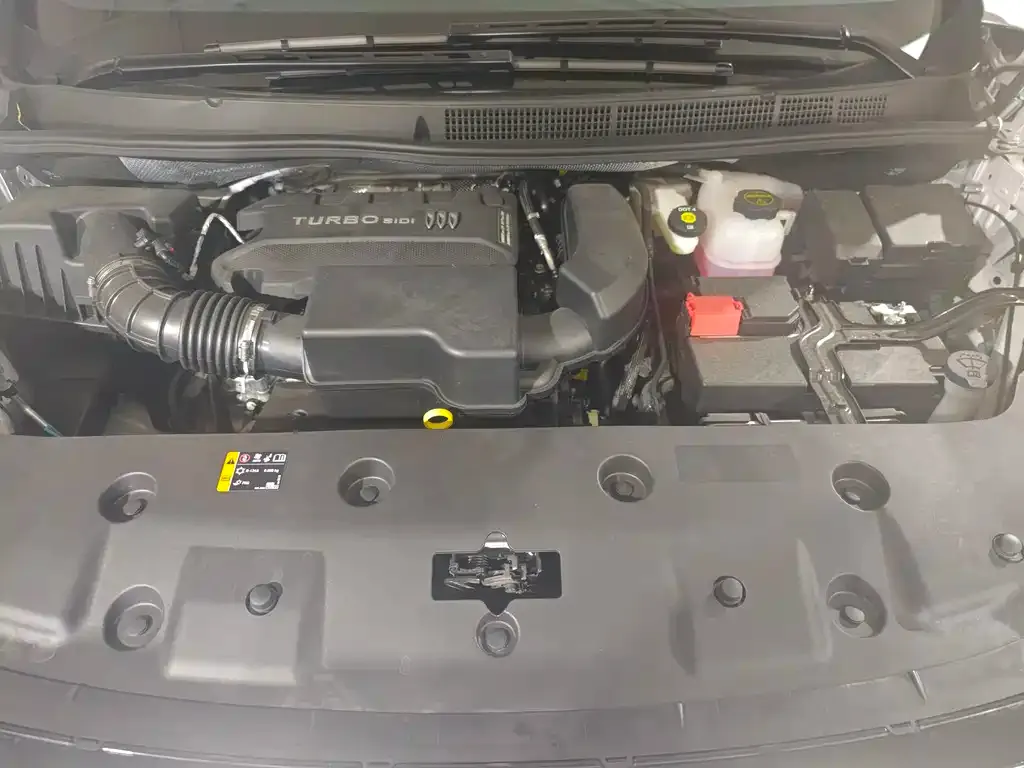 Buick GL8 2025 из CN, фото 9