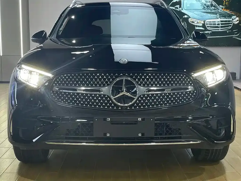 Mercedes-Benz GLC 2024 из CN, фото 2