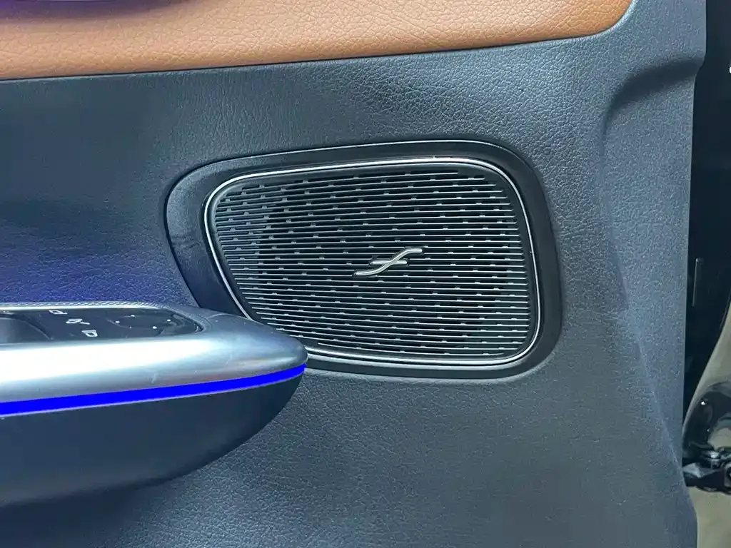 Mercedes-Benz GLC 2024 из CN, фото 5