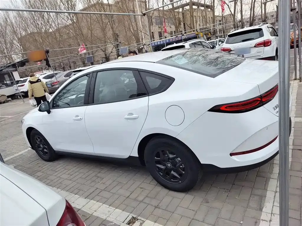 BYD Qin PLUS 2025 из CN, фото 5