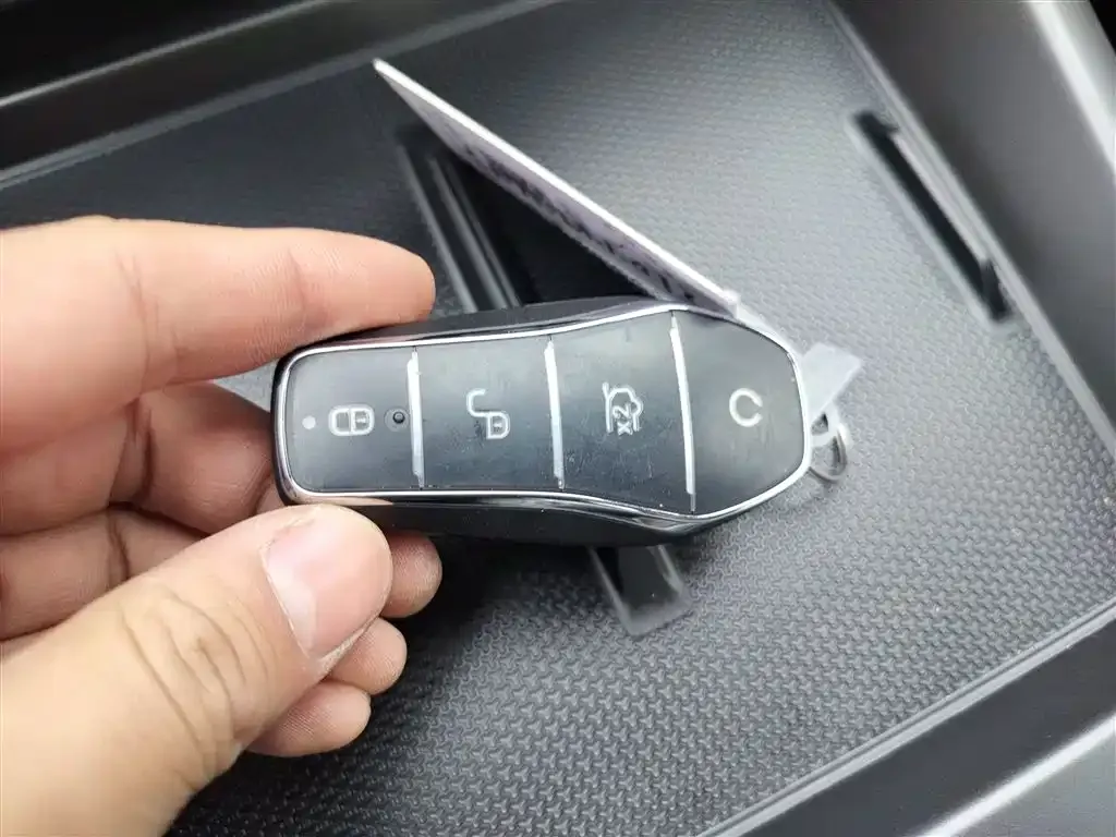 BYD Qin PLUS 2025 из CN, фото 9