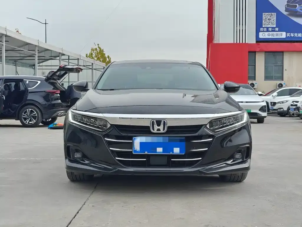 Honda Accord — фото 8