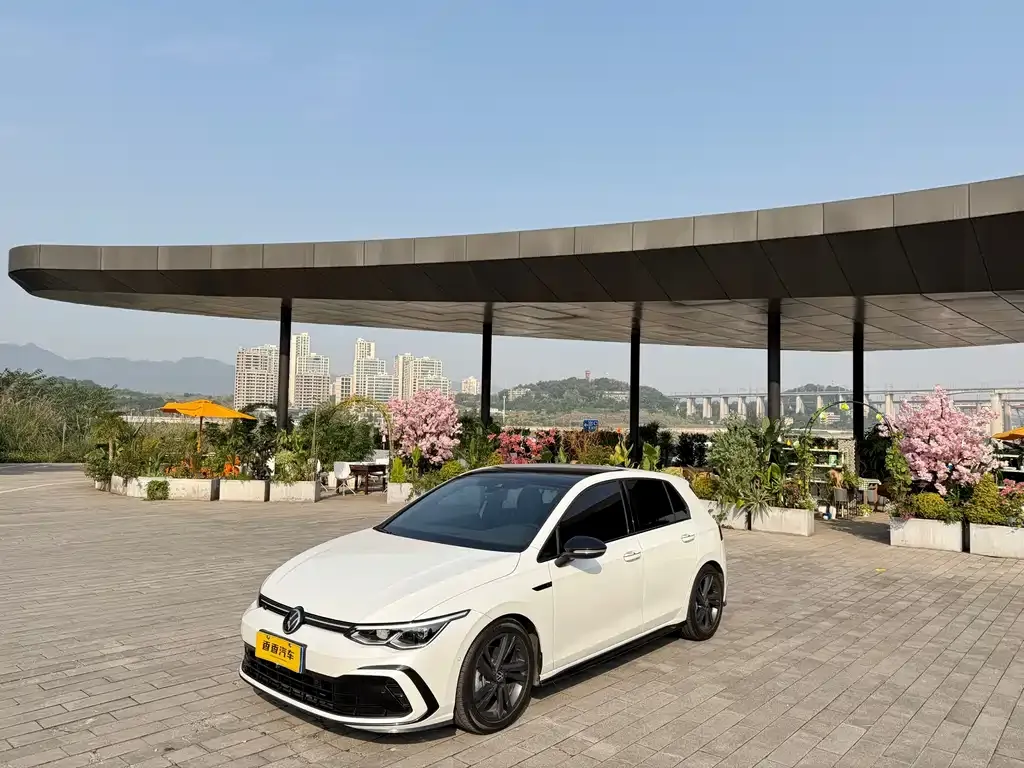 Volkswagen Golf 2022 из CN, фото 2