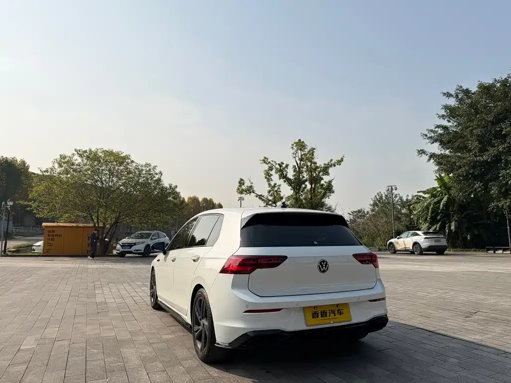 Volkswagen Golf 2022 из CN, фото 4