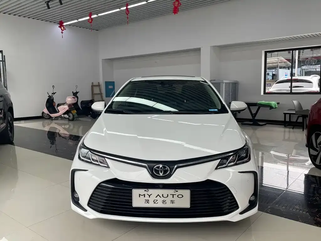 Toyota Corolla 2022 из CN, фото 2