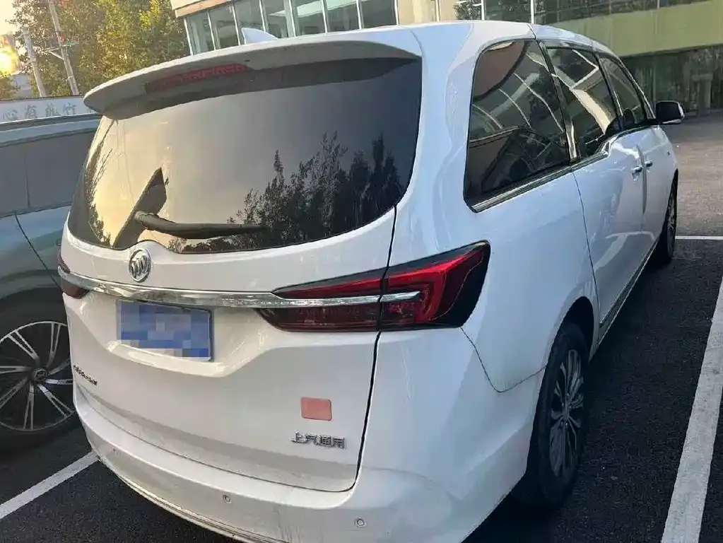 Buick GL8 2022 из CN, фото 6