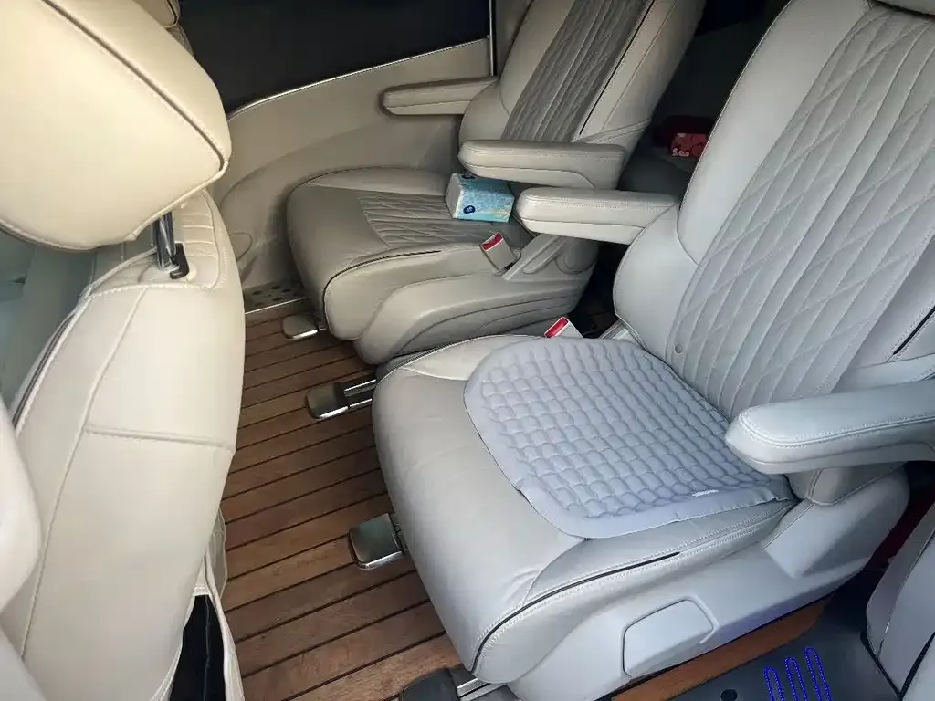 Buick GL8 2022 из CN, фото 7