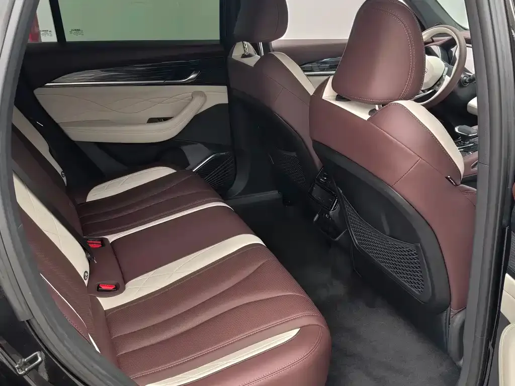 Geely Xingyue L 2023 из CN, фото 9