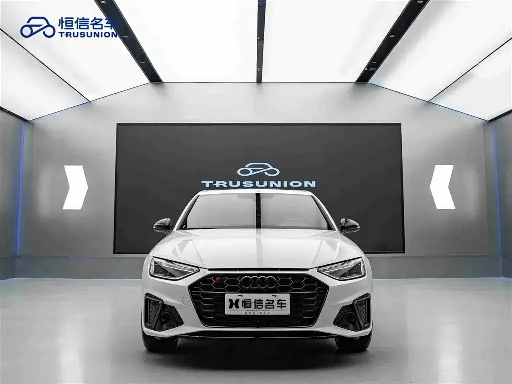 Audi A4L 2023 из CN, фото 2