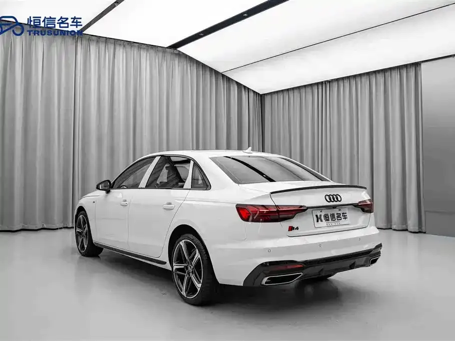 Audi A4L 2023 из CN, фото 7