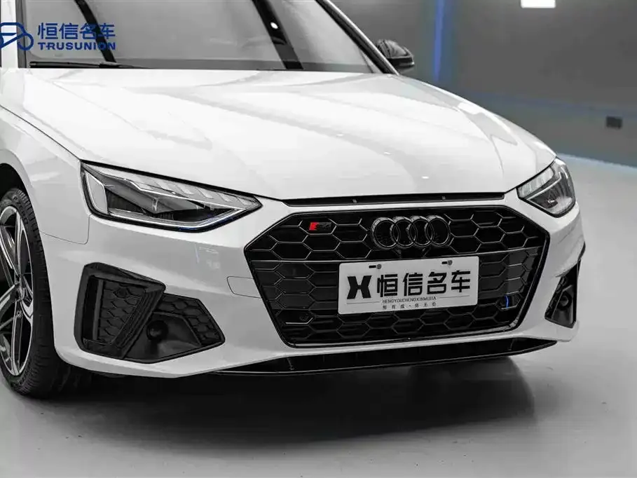 Audi A4L 2023 из CN, фото 9