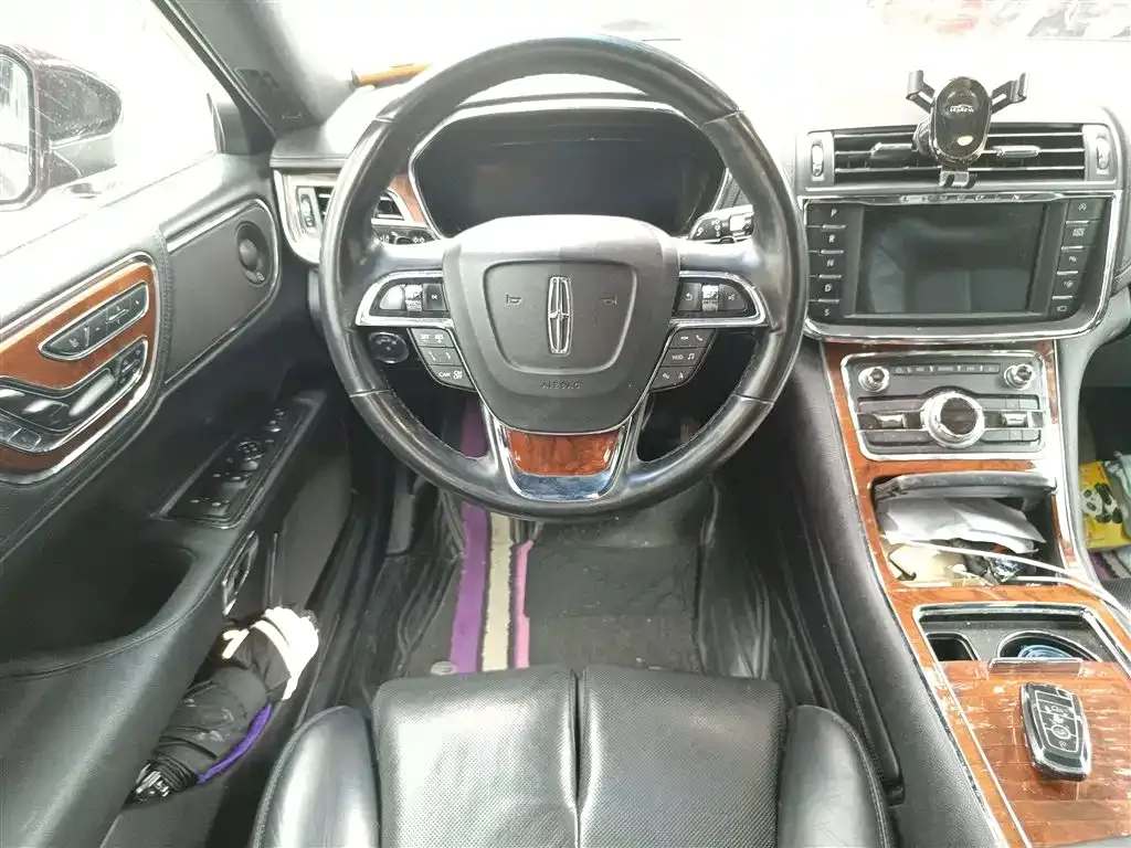 Lincoln Continental 2021 из CN, фото 3