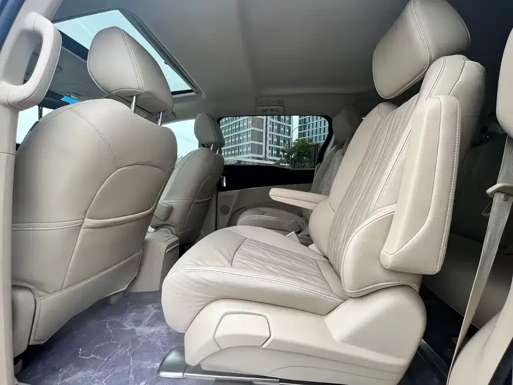 Buick GL8 2023 из CN, фото 6