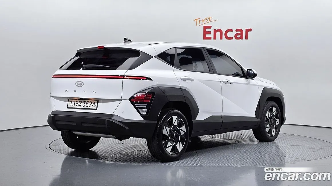 Hyundai Kona — фото 2