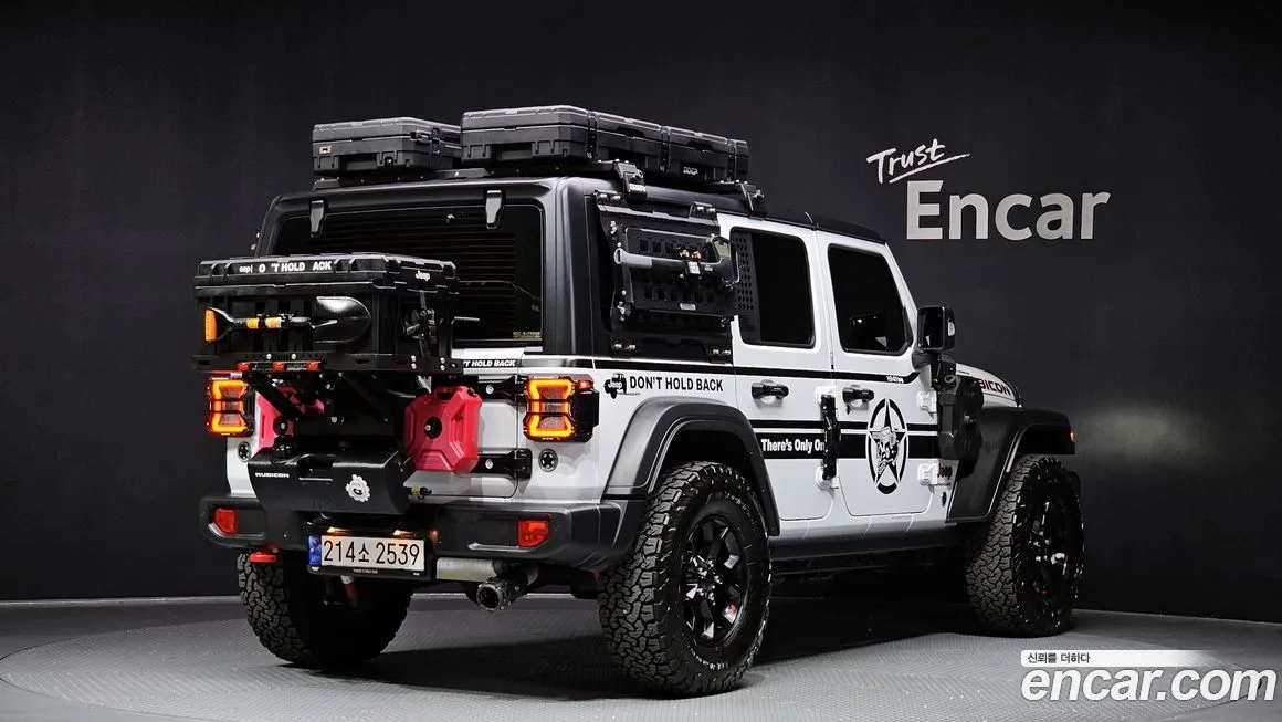 Jeep Wrangler 2023 из KR, фото 2