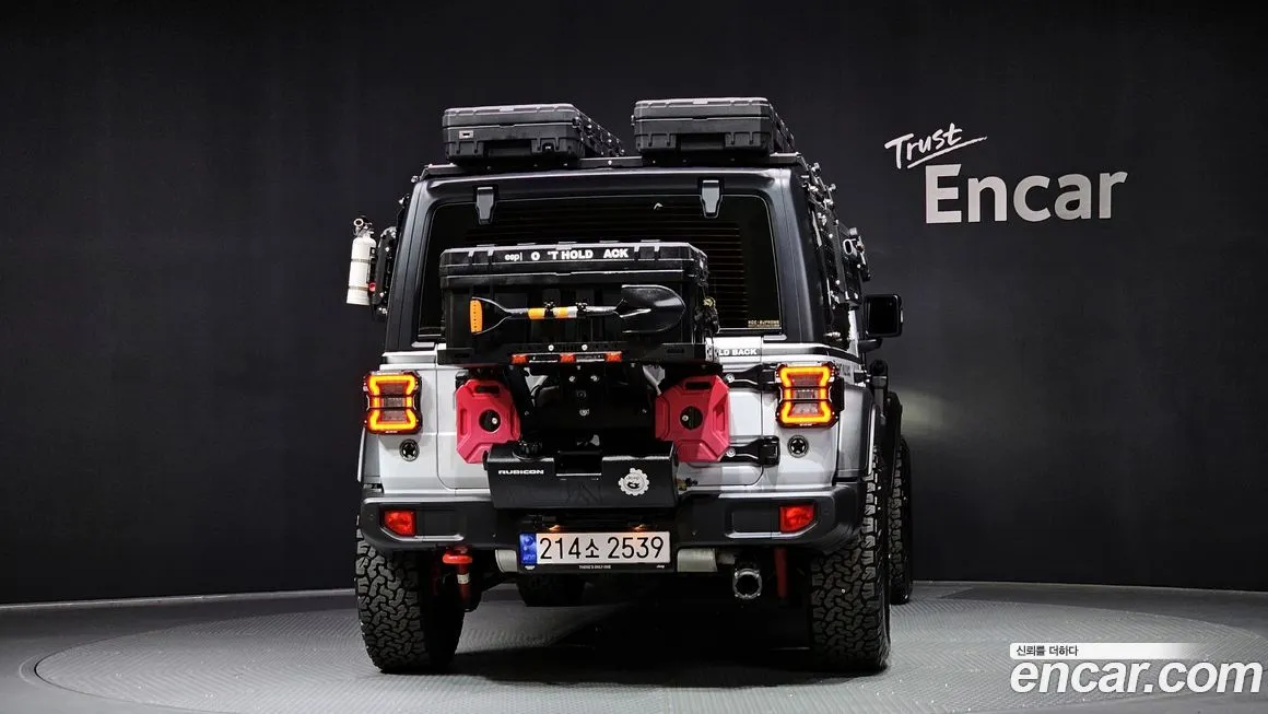 Jeep Wrangler 2023 из KR, фото 4