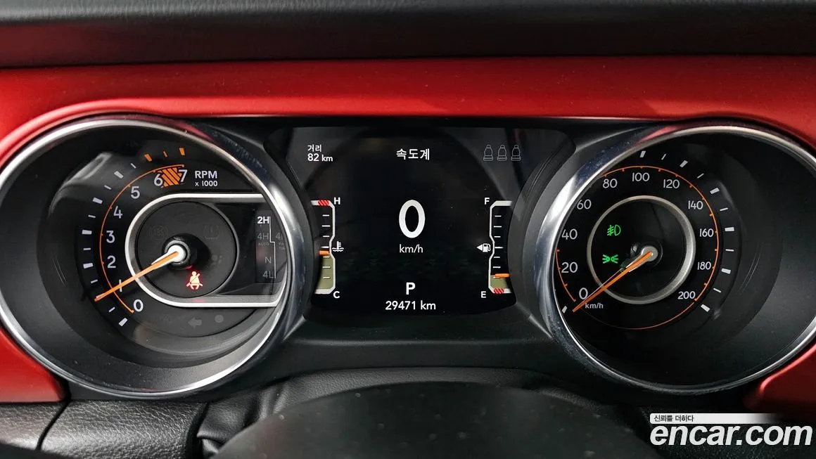 Jeep Wrangler 2023 из KR, фото 8