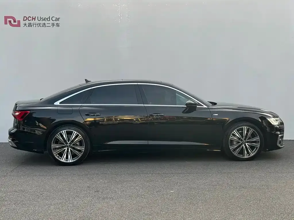 Audi A6L 2023 из CN, фото 2