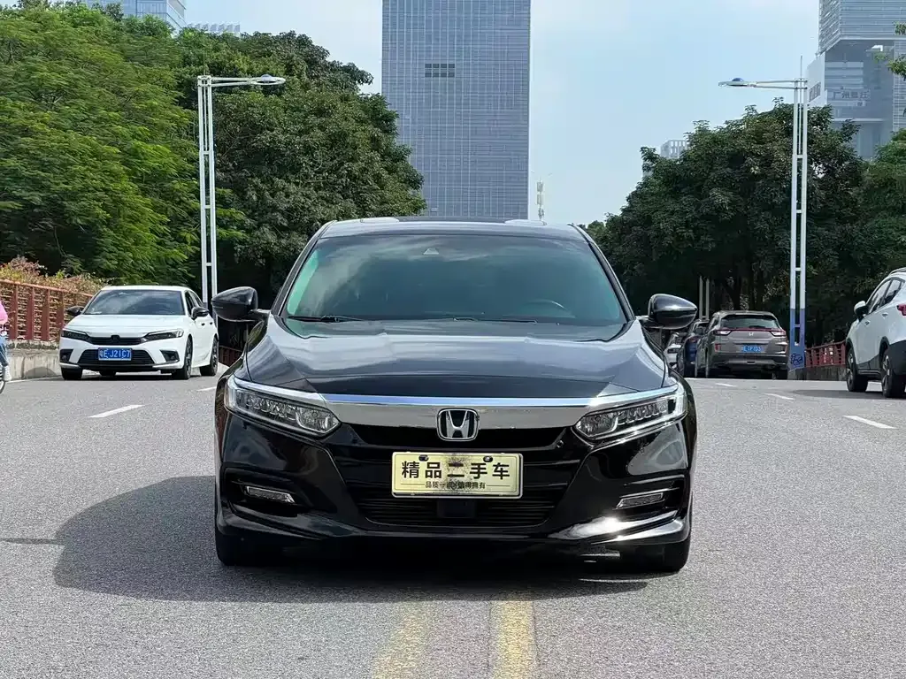 Honda Accord — фото 2