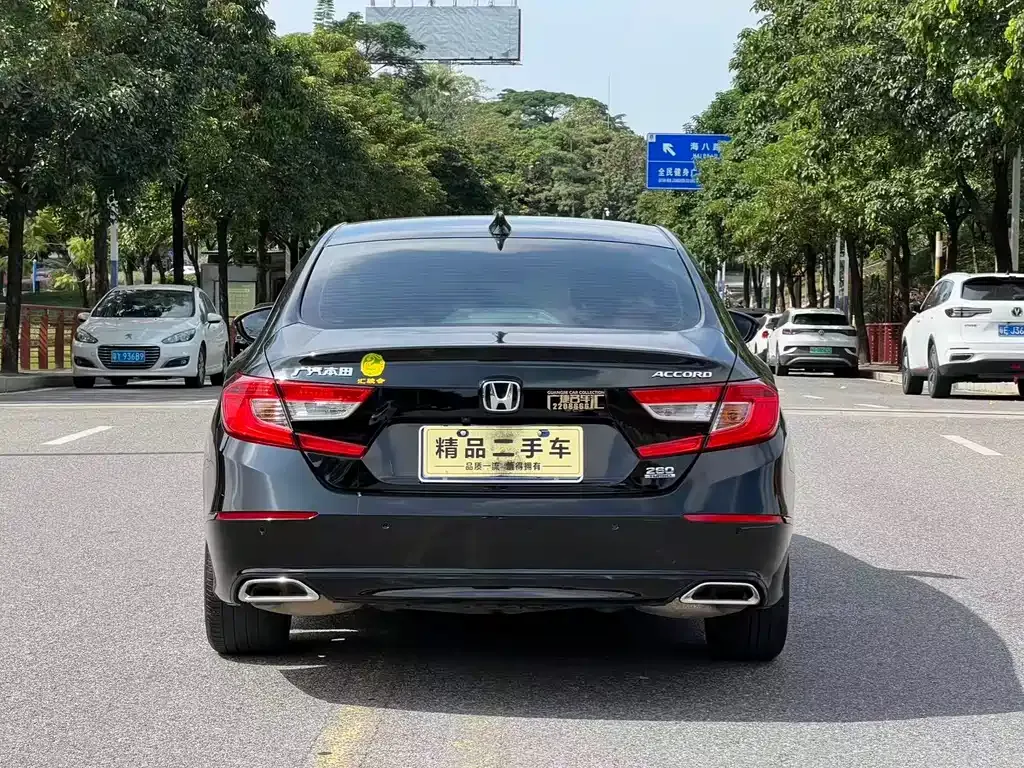 Honda Accord — фото 5