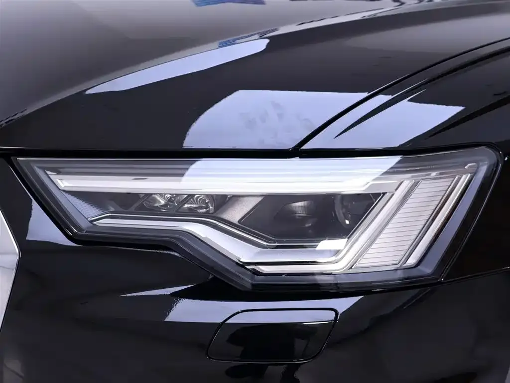 Audi A6L 2023 из CN, фото 4