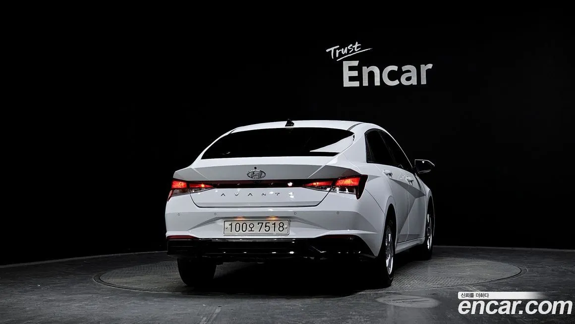Hyundai AVANTE — фото 4