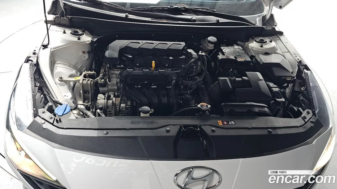 Hyundai AVANTE — фото 6