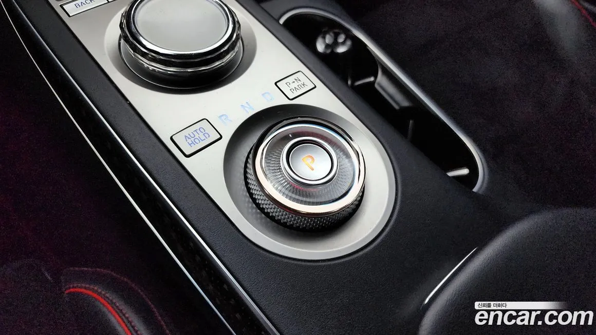 Genesis GV70 — фото 9