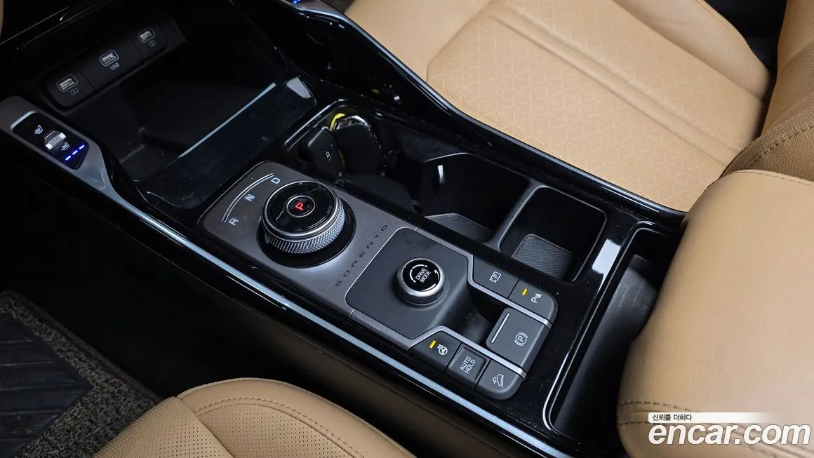 Kia Sorento — фото 9