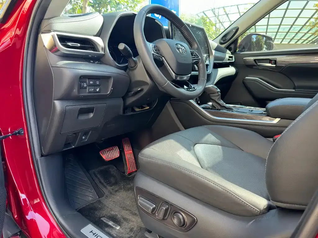 Toyota Highlander 2022 из CN, фото 10