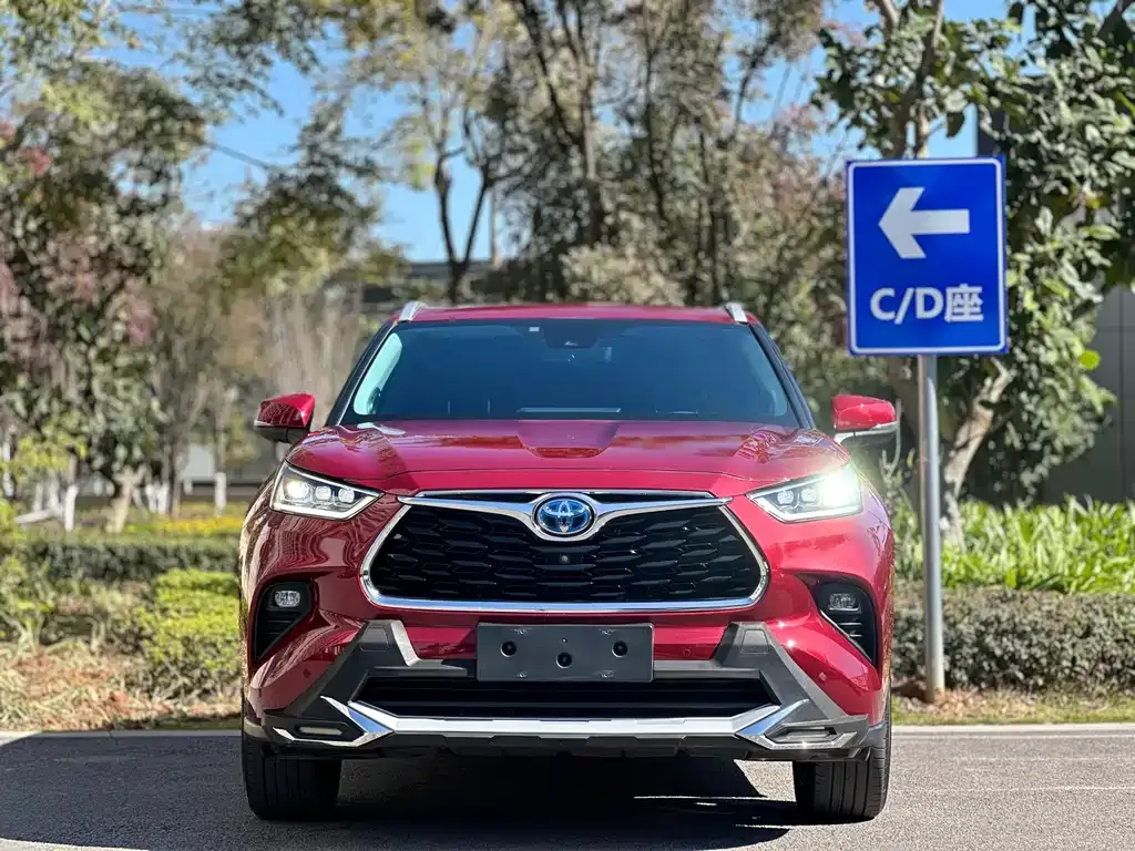 Toyota Highlander 2022 из CN, фото 2