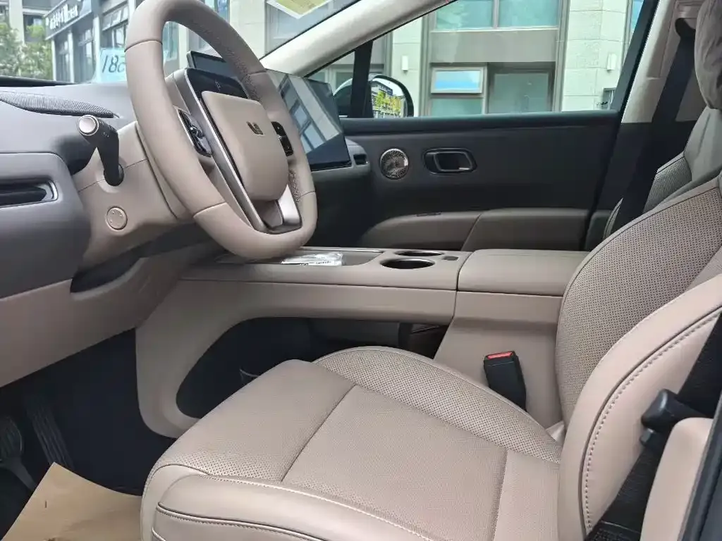 Li Auto i8 2025 из CN, фото 4