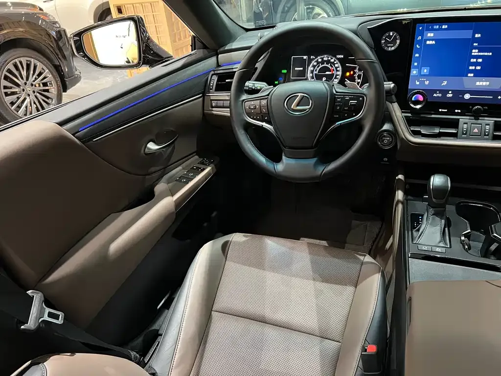 Lexus ES 2025 из CN, фото 5
