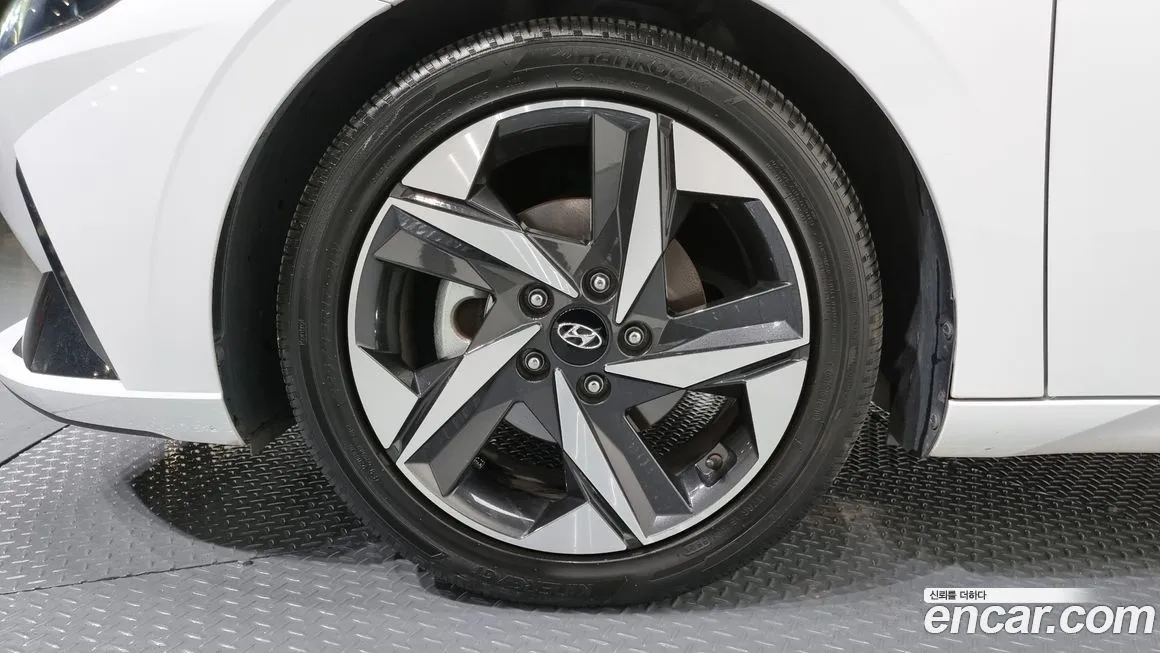 Hyundai AVANTE — фото 5