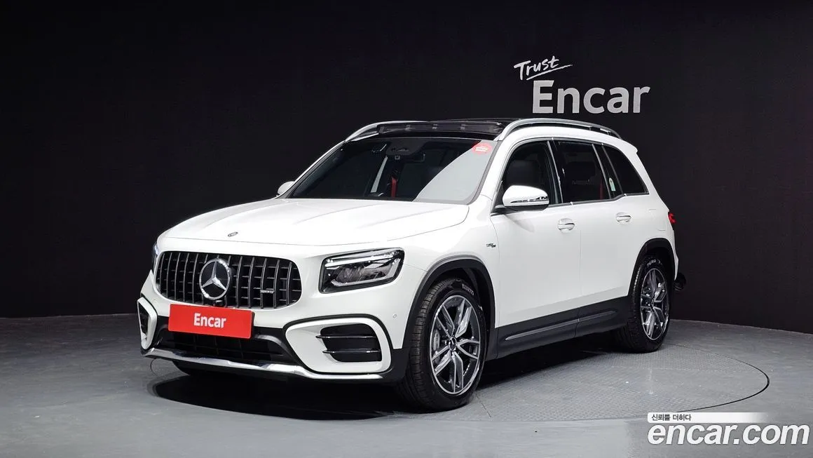 Mercedes-Benz GLB-Class — фото 1