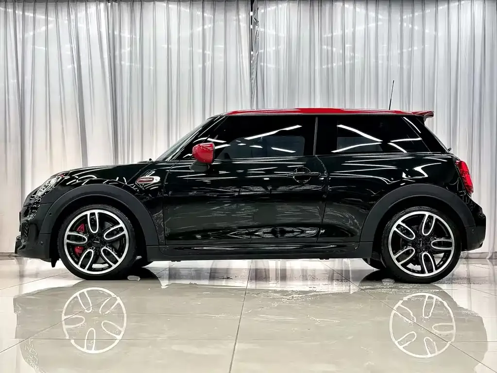 MINI JCW (John Cooper Works) 2021 из CN, фото 3