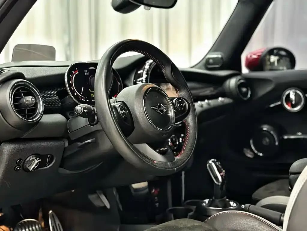 MINI JCW (John Cooper Works) 2021 из CN, фото 4