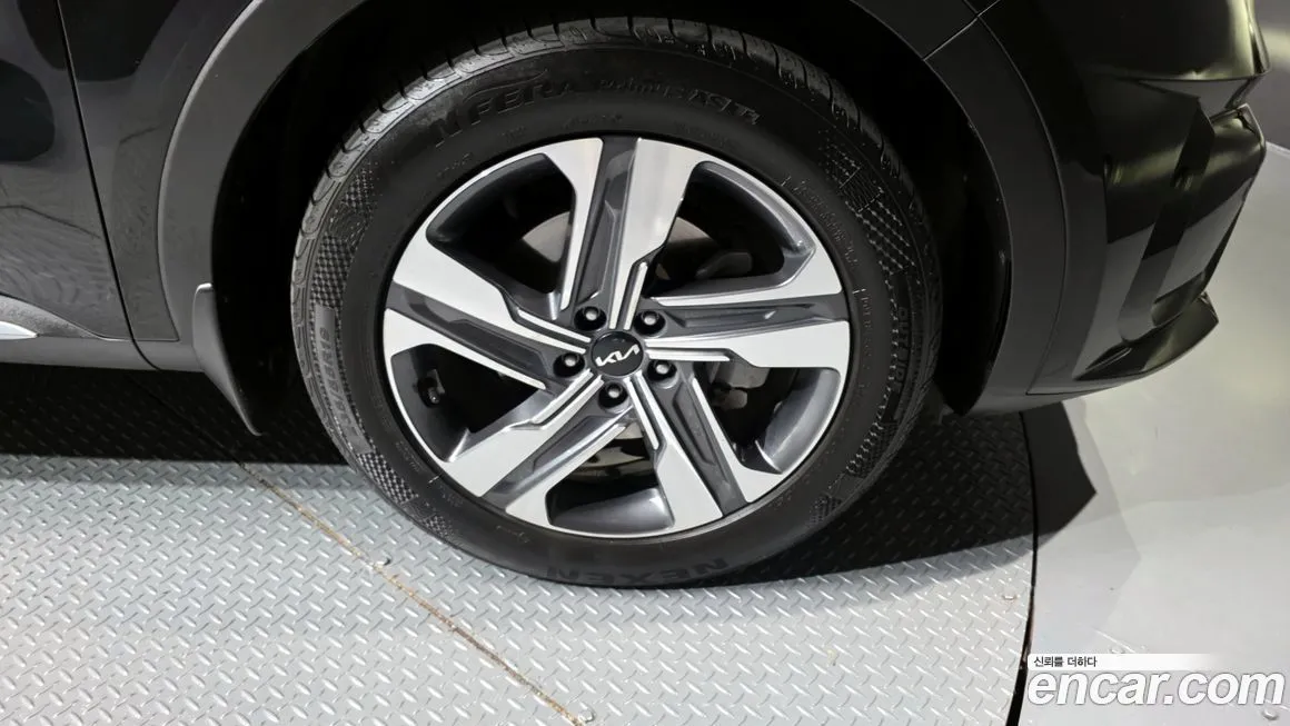 Kia Sorento — фото 5