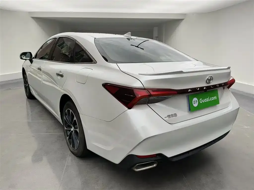 Toyota Avalon 2023 из CN, фото 5